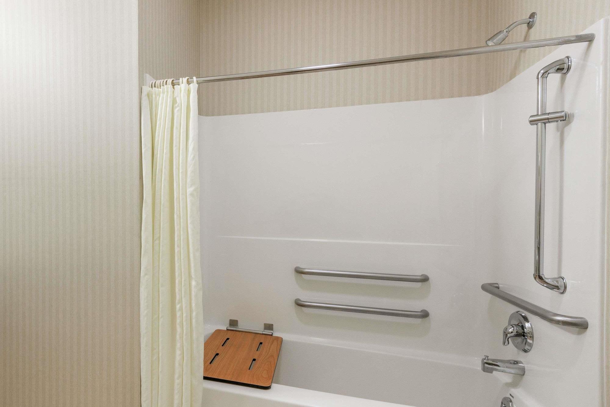 Super 8 By Wyndham Harrisburg Hershey North מראה חיצוני תמונה