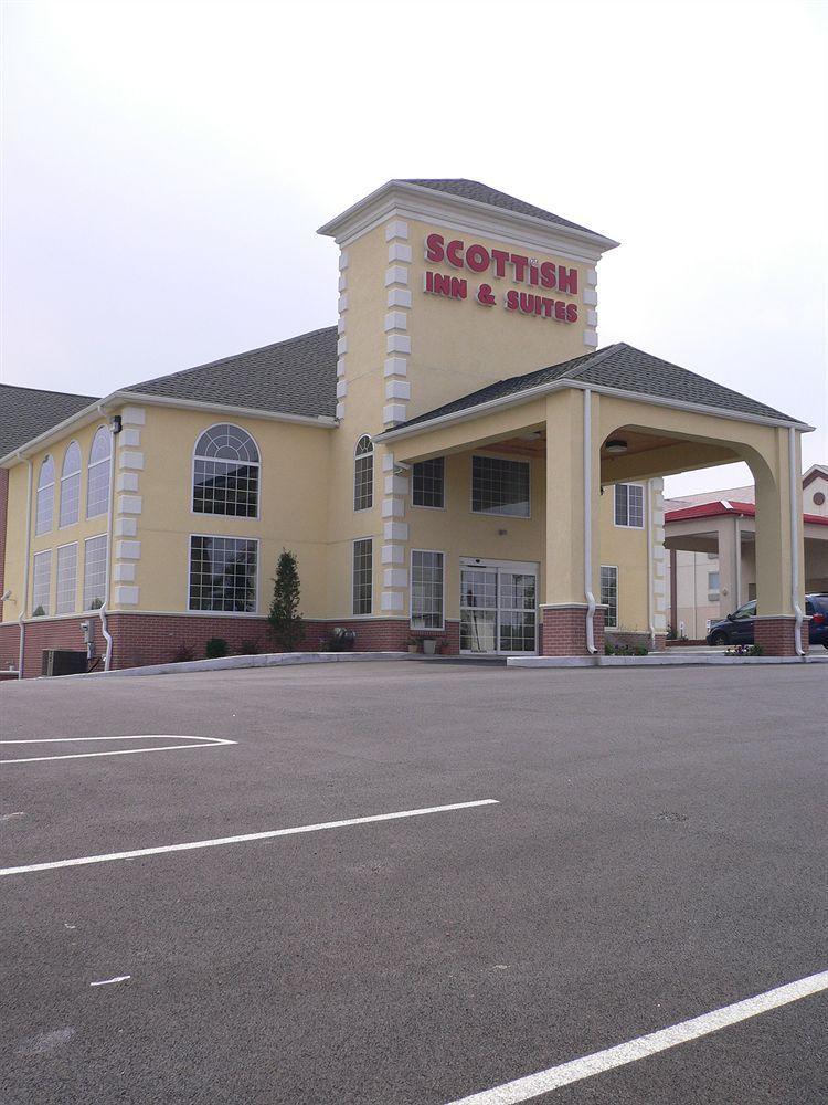 Super 8 By Wyndham Harrisburg Hershey North מראה חיצוני תמונה