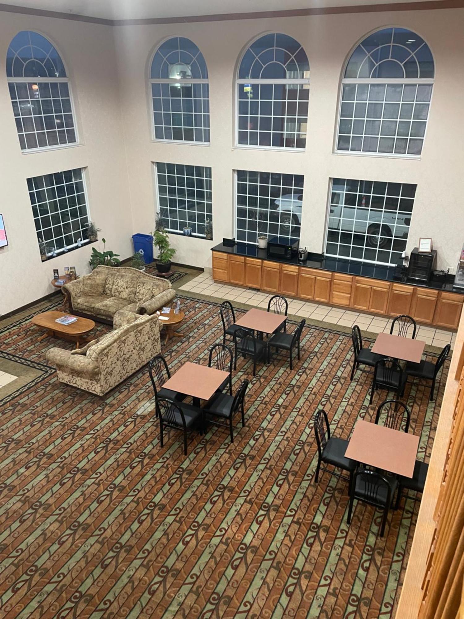 Super 8 By Wyndham Harrisburg Hershey North מראה חיצוני תמונה