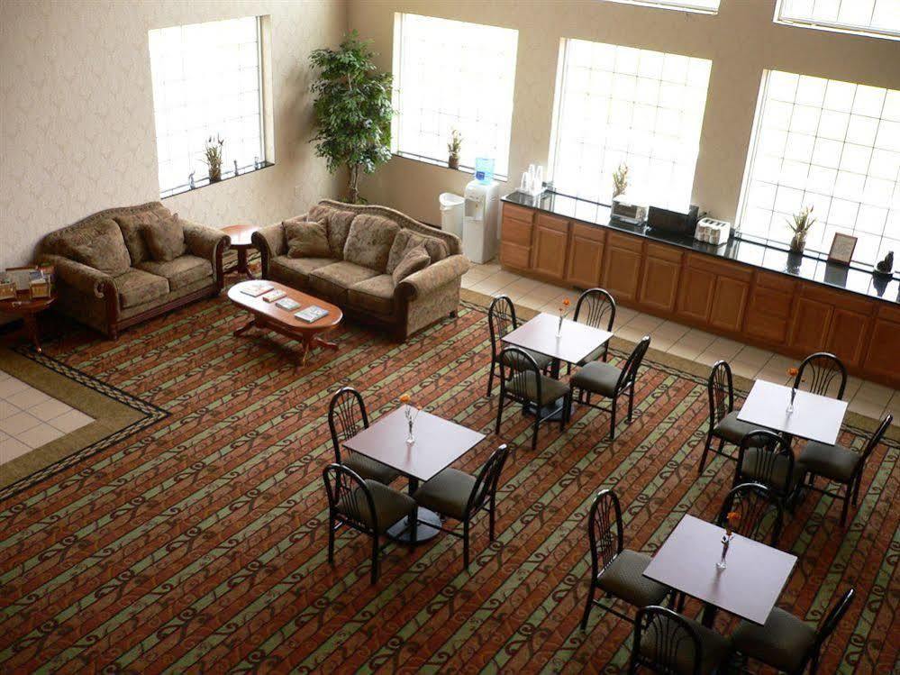 Super 8 By Wyndham Harrisburg Hershey North מראה חיצוני תמונה