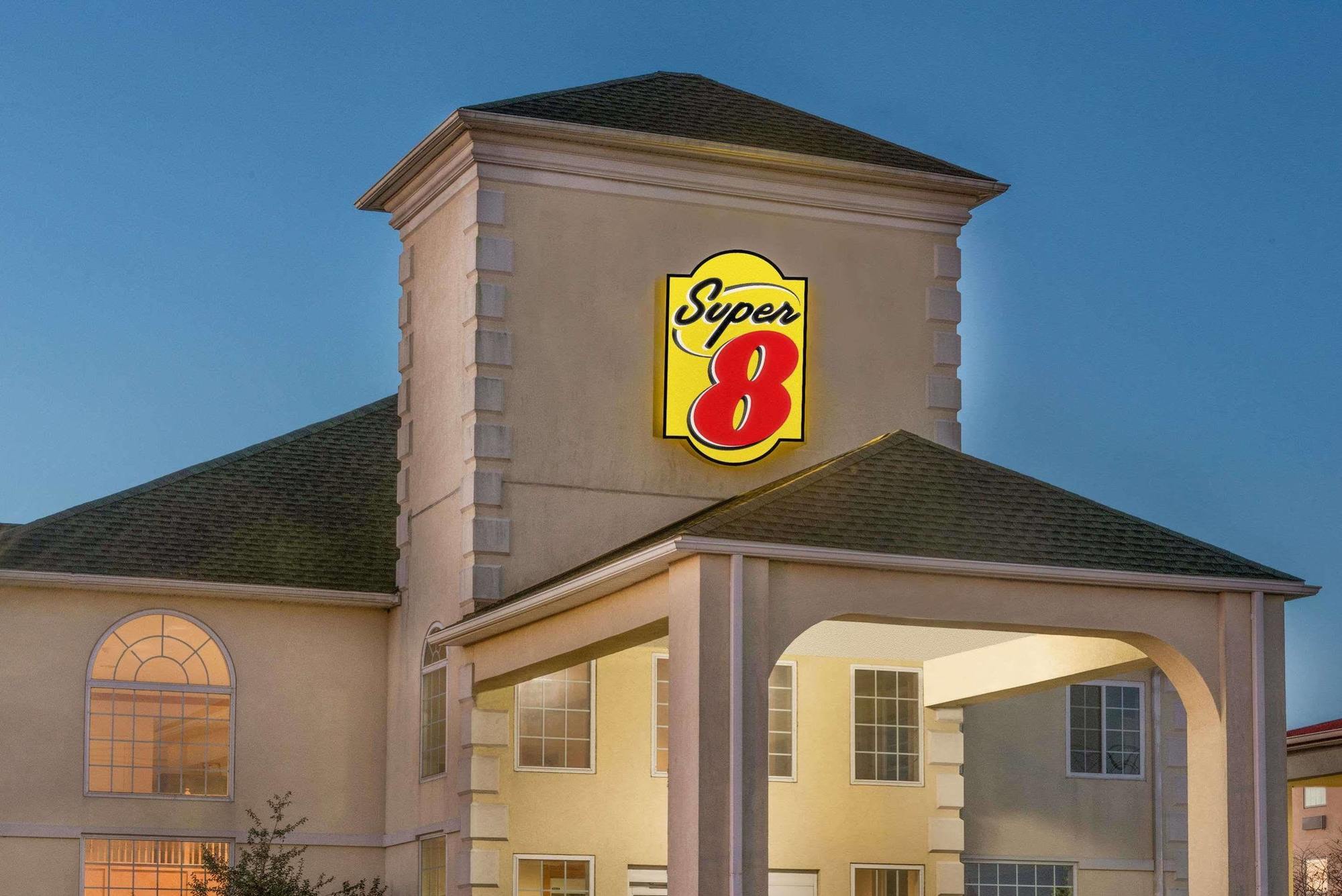 Super 8 By Wyndham Harrisburg Hershey North מראה חיצוני תמונה