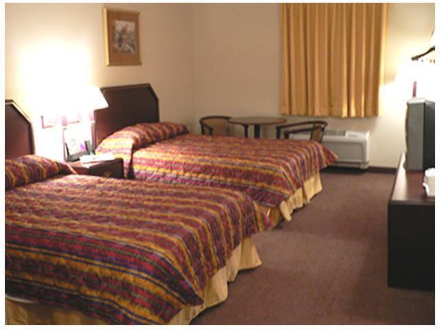 Super 8 By Wyndham Harrisburg Hershey North חדר תמונה