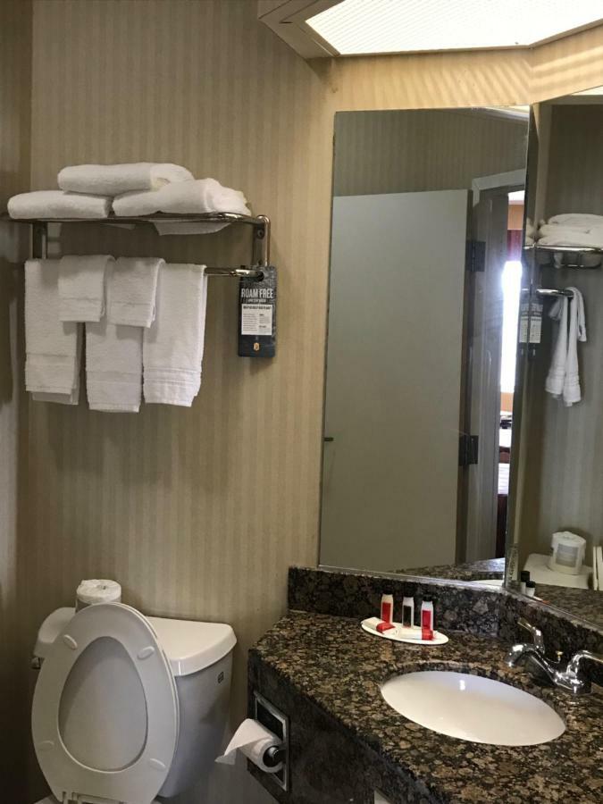 Super 8 By Wyndham Harrisburg Hershey North מראה חיצוני תמונה
